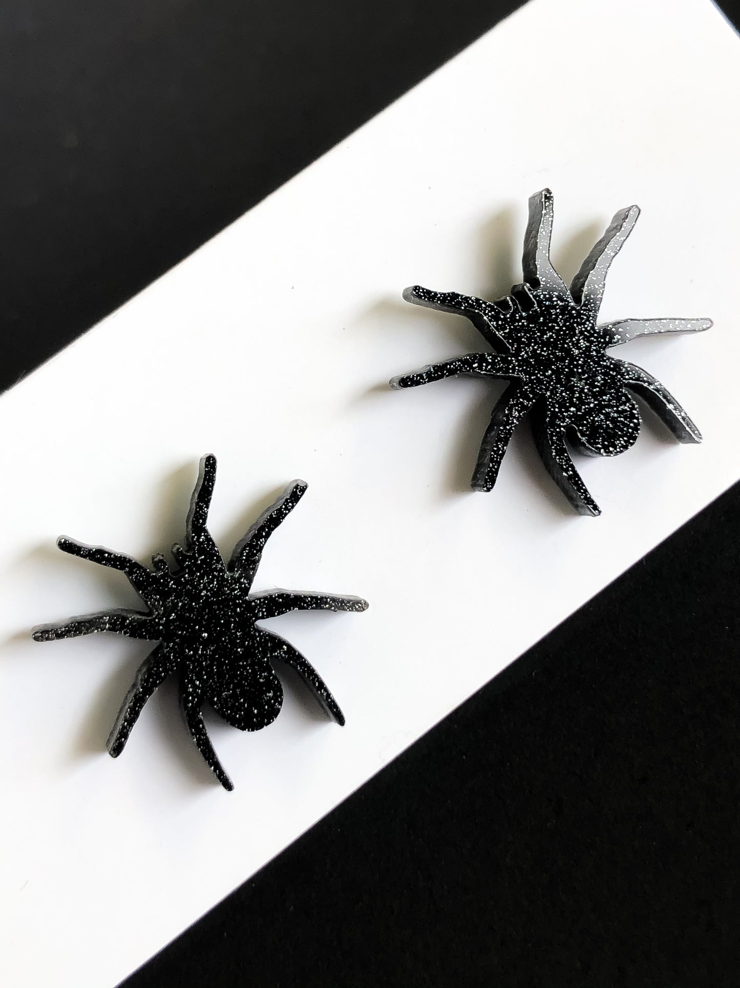 Black Spider Stud with Silver Glitter