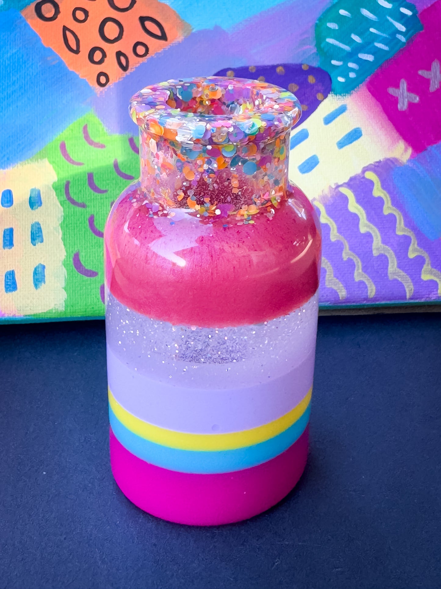 Colourful Resin Mini Vases: Glitter and Glamour 🌈✨