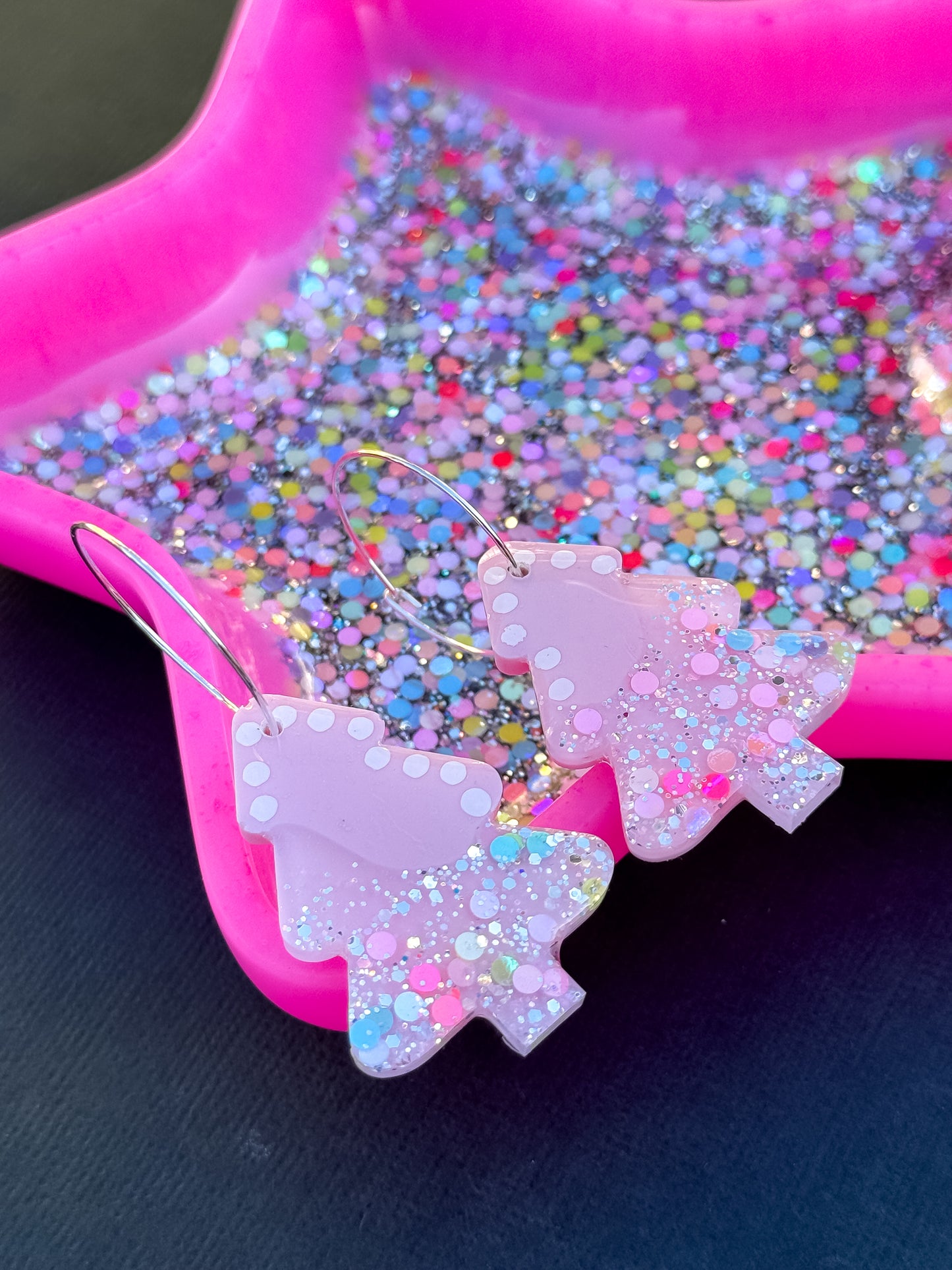 Resin Christmas Tree Hoop Earrings (37)